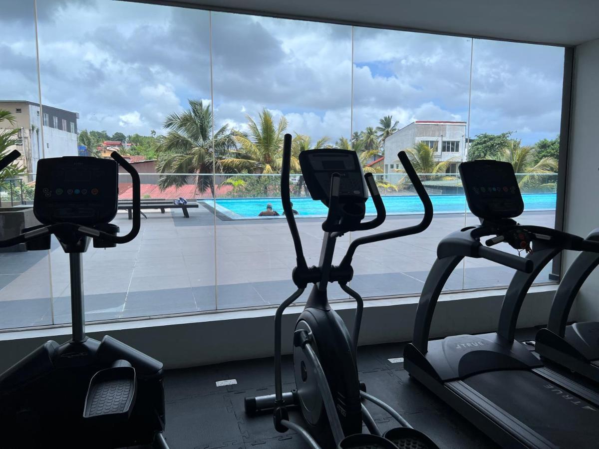 Fairway 2 Bedroom Luxury Apartment With Gym And Pool Battaramulla Exterior photo